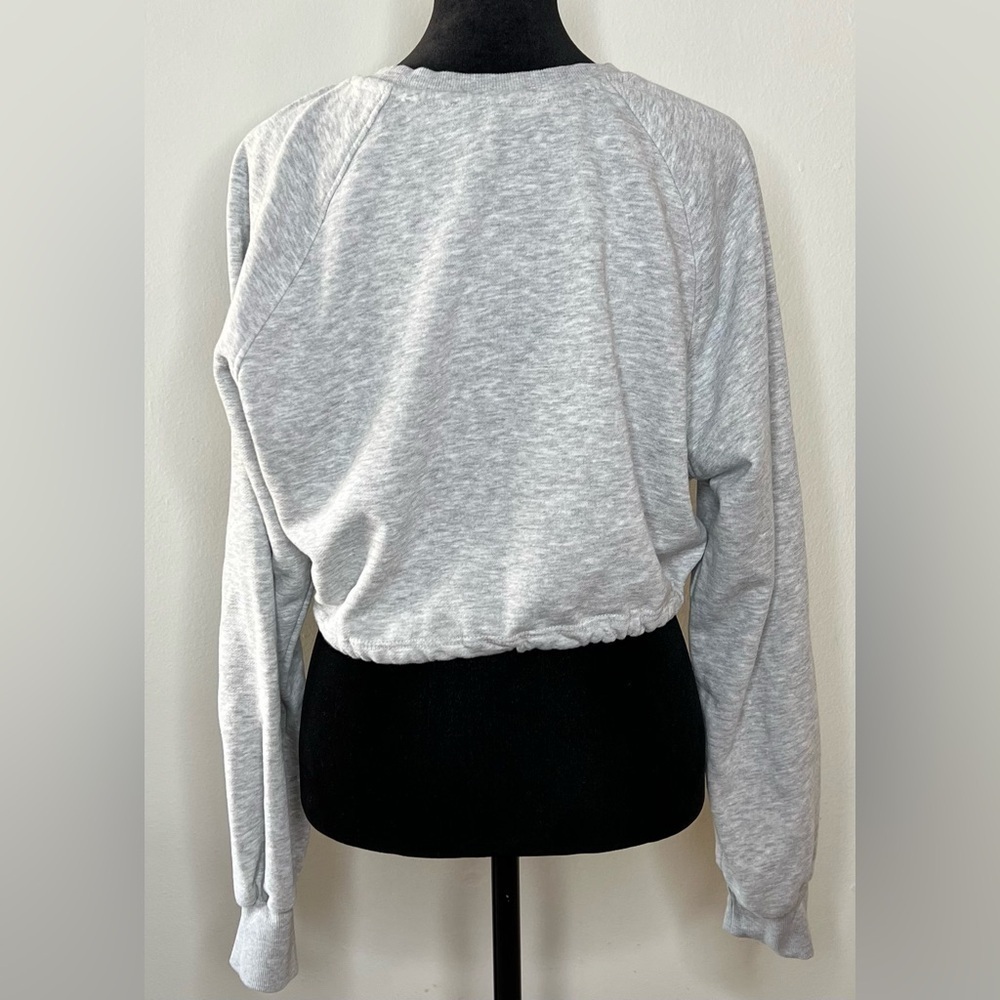Bershka Gray cropped San Francisco long sleeve sweatshirt. Size Medium Large EUC - Picture 6 of 7